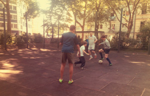Fussball auf dem Rathenauplatz
